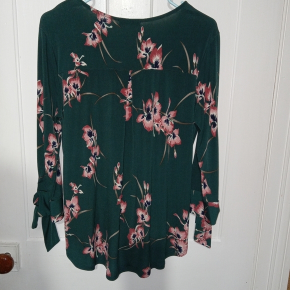 Beacon Drk Green Floral Faux Wrap Hi Low Longsleeve Top size Large - Picture 4 of 10